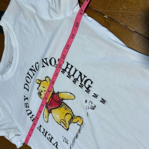 Disney Winnie the Pooh Women’s Graphic Print T Shirt New with tags Size M - Picture 6 of 8